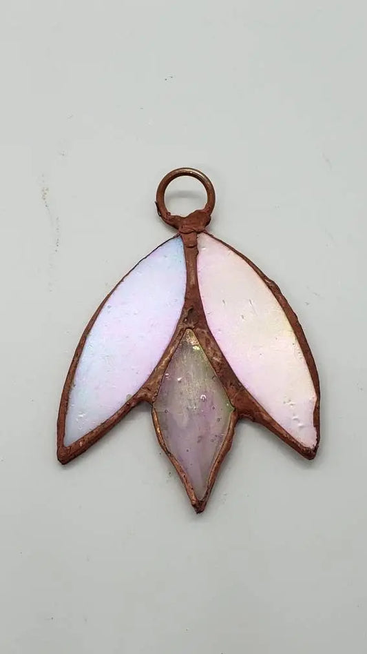 Abstract Pink and White Flower Stained Glass Suncatcher - moonlitbeading