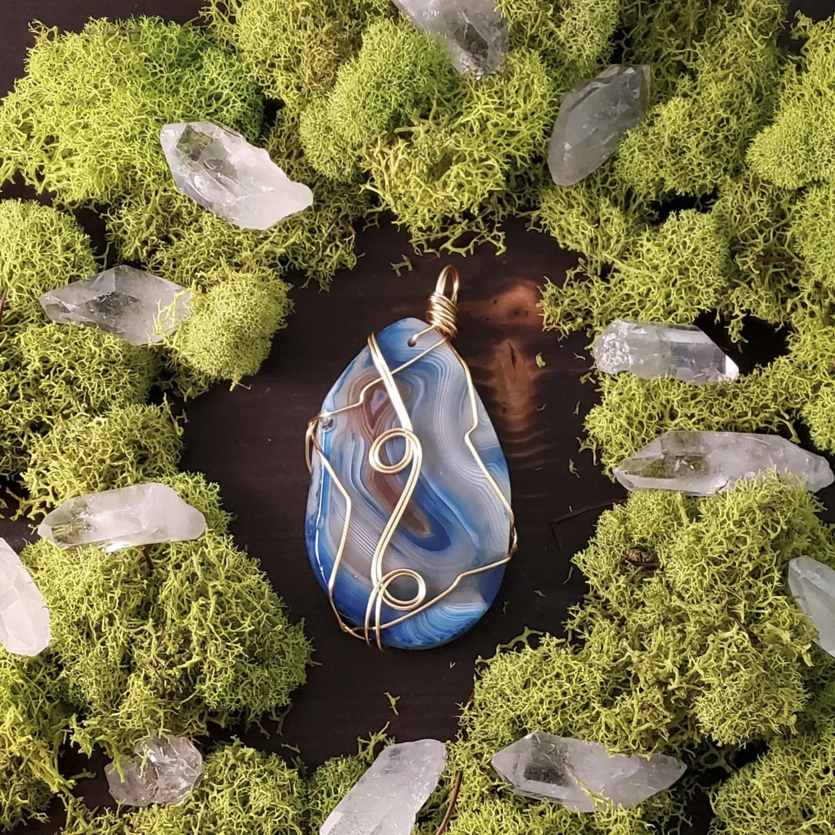 Blue Agate Slice Copper Wire Wrapped Pendant - moonlitbeading